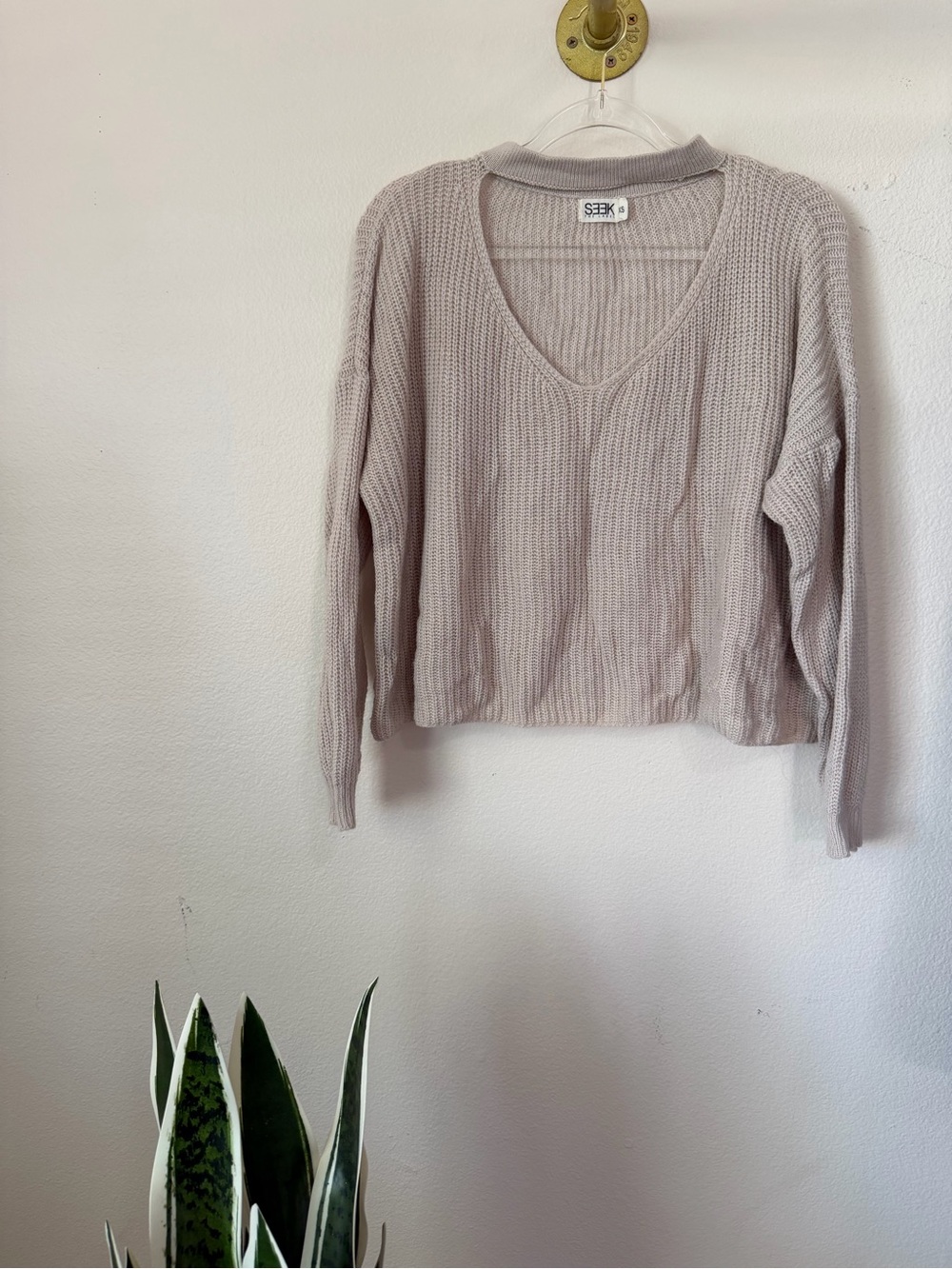 Seek cut out sweater